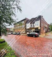 Building Photo - 2029 Murray Hill Rd