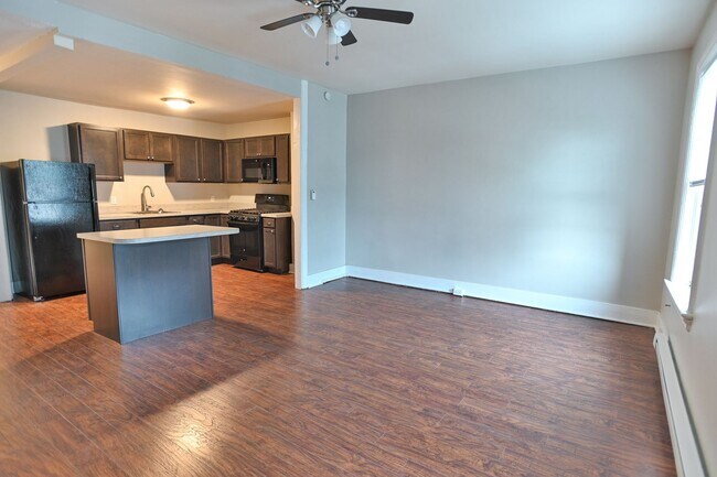 Building Photo - 1642 N 3rd St