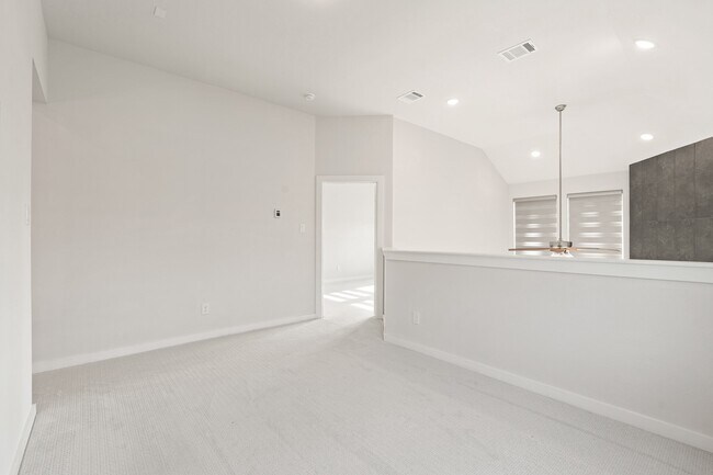 Building Photo - 6579 Scarlet Pond Ln