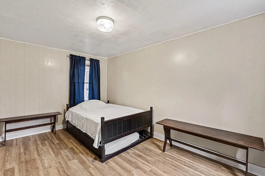 Building Photo - 88 Greenbush St