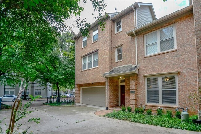 Building Photo - 2623 Colby St