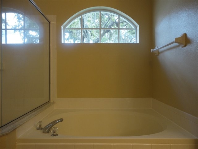 Building Photo - 2302 Lyncrest Ct