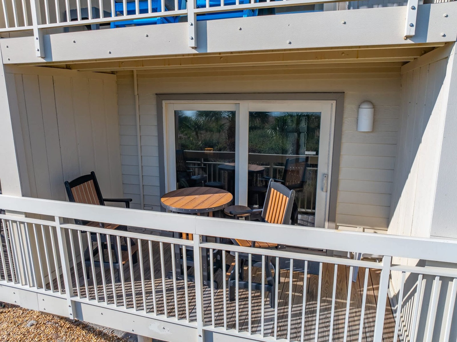 Building Photo - 4 N Forest Beach Dr