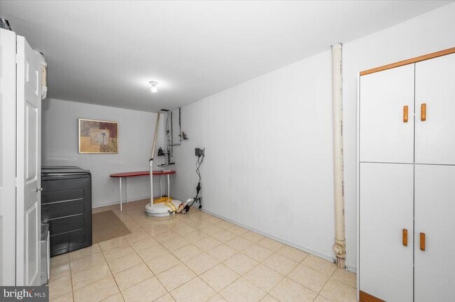 Building Photo - 16110 Hayshire Ct