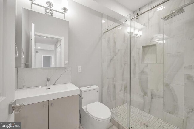 Building Photo - 1111 S 24th St