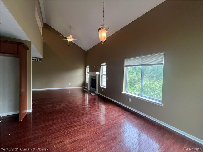 Building Photo - 3493 Silver Stone Dr