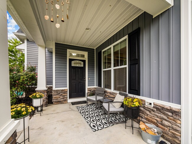 Building Photo - 154 Cornel Ln