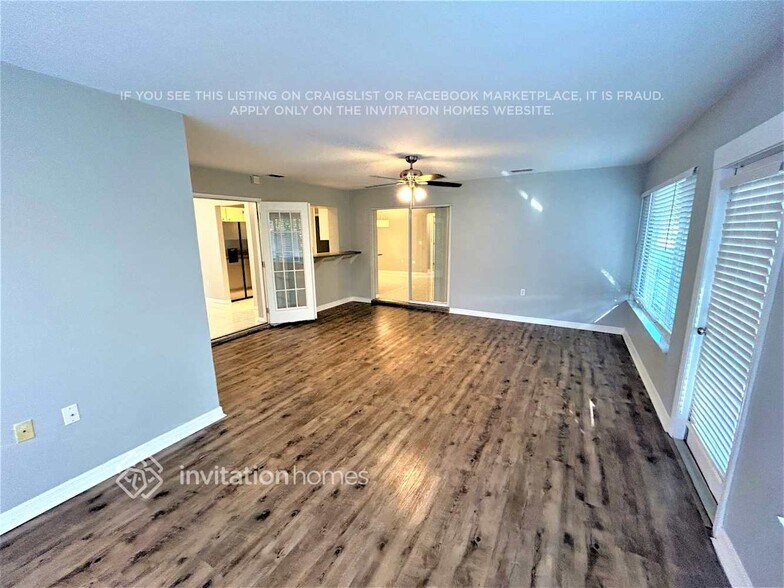 Building Photo - 3035 Weston Pl