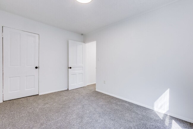 Building Photo - 2675 S 18th St