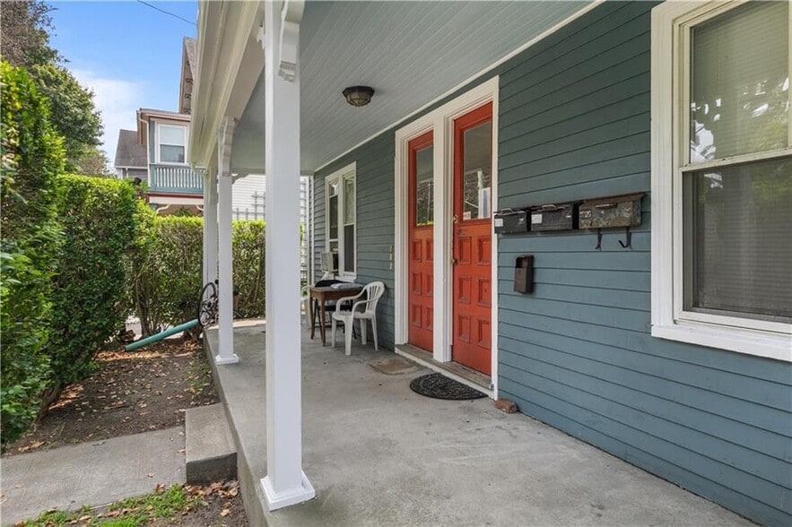 Building Photo - 501 Spring St