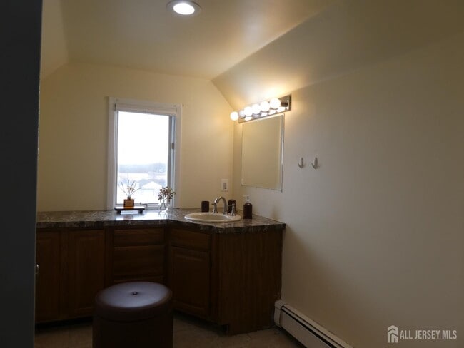 Building Photo - 1354 Stelton Rd