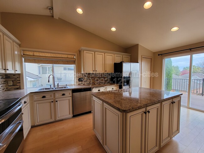 Building Photo - 2628 Scottsdale Pl