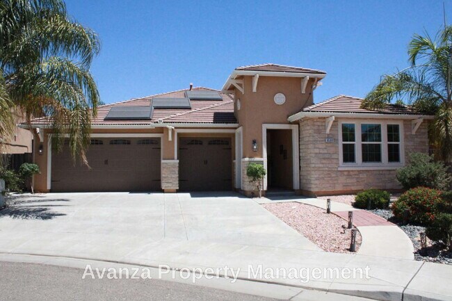 Building Photo - Home for Rent 4 Bed/2.5 Bath - 2,400 Sq Ft. Rent: $3,395/month Security Deposit: $3,495 Clovis Ea...