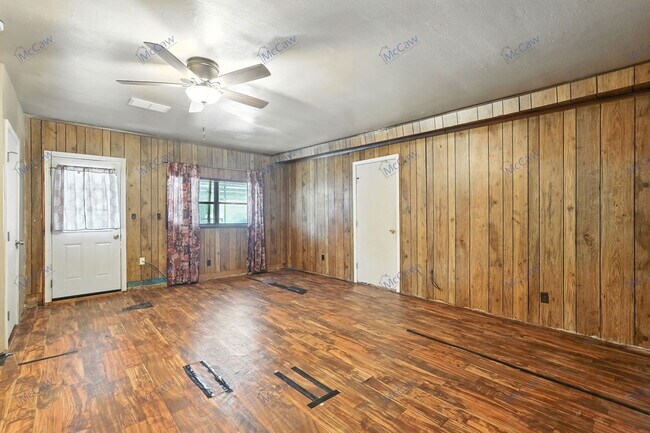 Building Photo - 10705 Coogan Dr