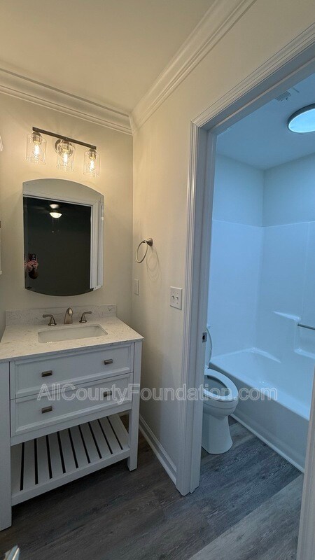 Building Photo - 123 Woodduck Dr