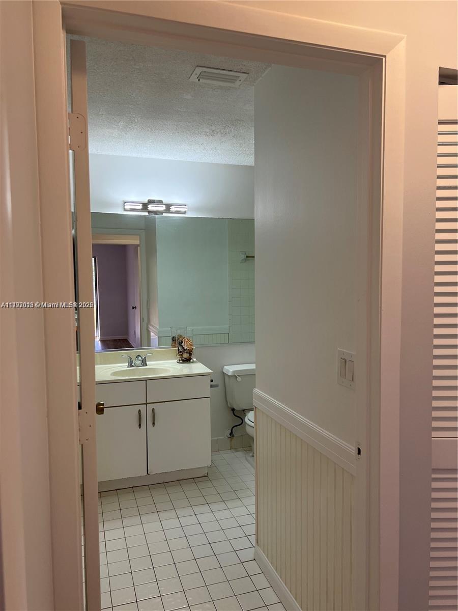 Building Photo - 151 SW 95th Ter