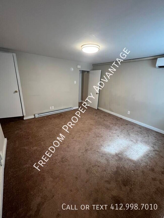 Building Photo - 1014 Bingham St