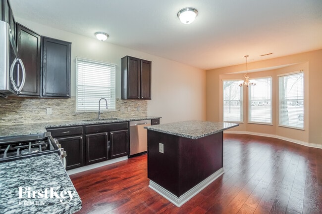 Building Photo - 1936 Seaside Cir