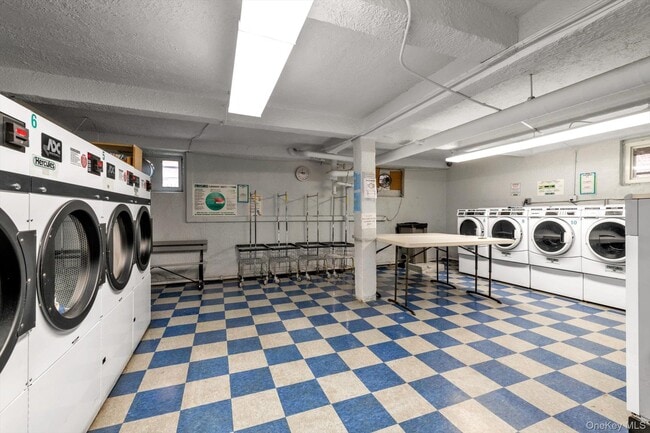 Building Photo - 83-80 118th St