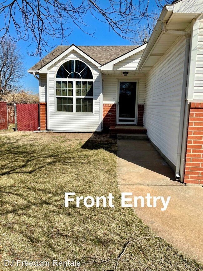 Building Photo - 3 br, 2 bath House - 720 Deerfield Cir