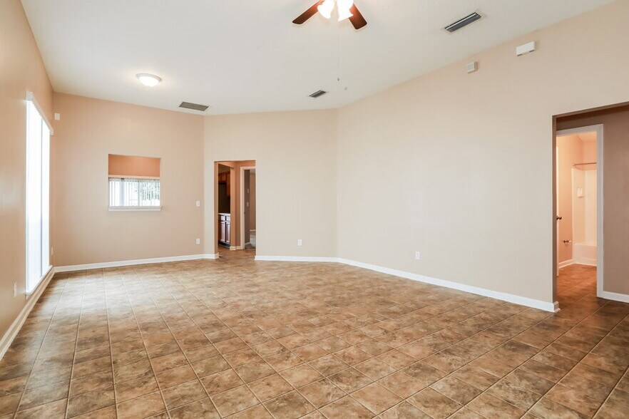 Building Photo - 3946 Pebble Brooke Circle South