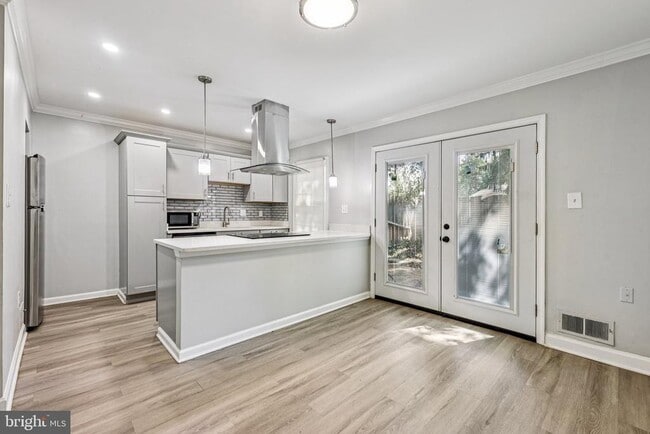 Building Photo - 2905 Wren Ct