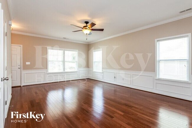 Building Photo - 129 Collenton Ln