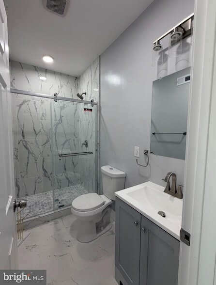 Building Photo - 3841 N Sydenham St