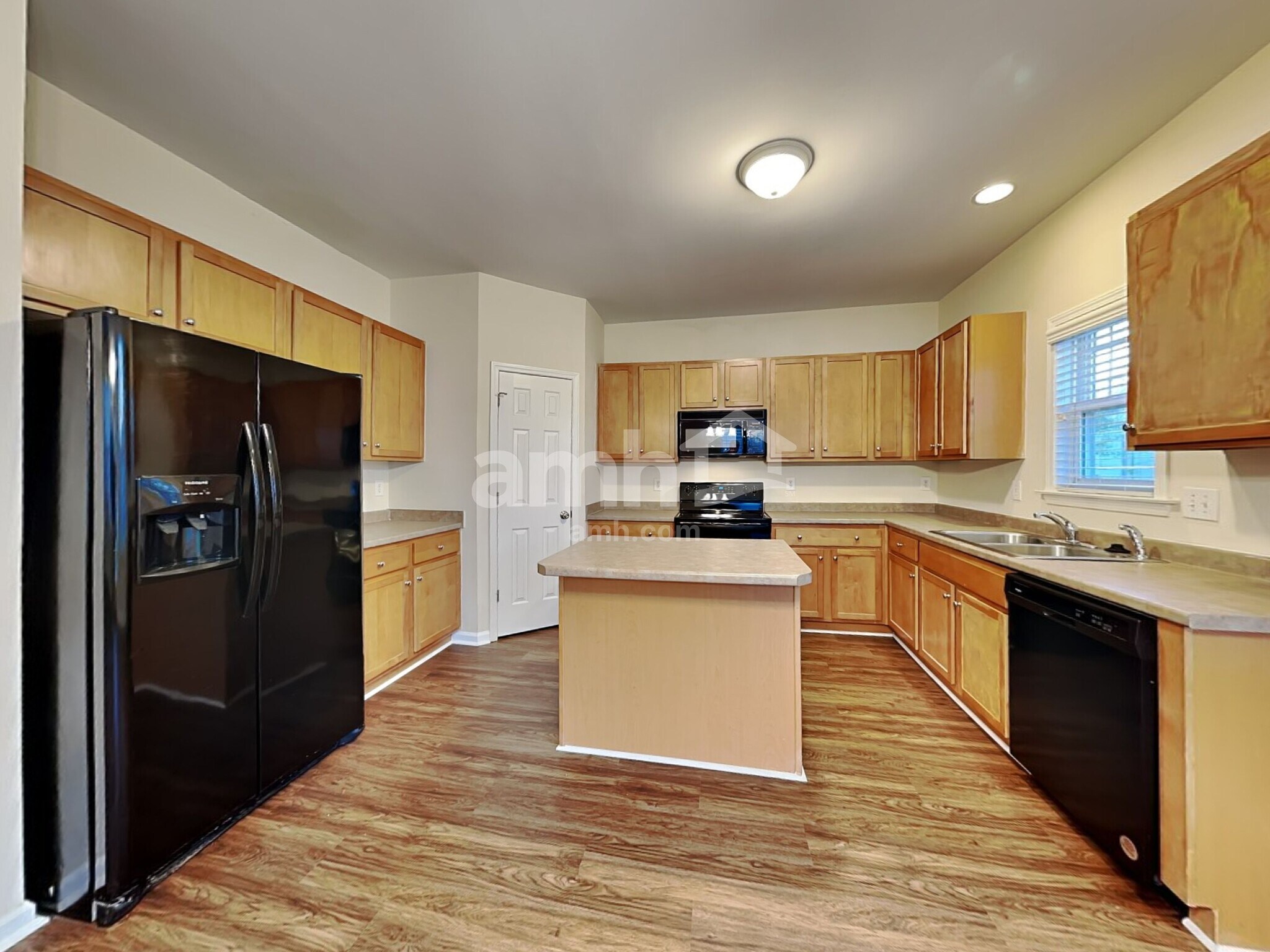 Building Photo - 129 Hardaway Pt