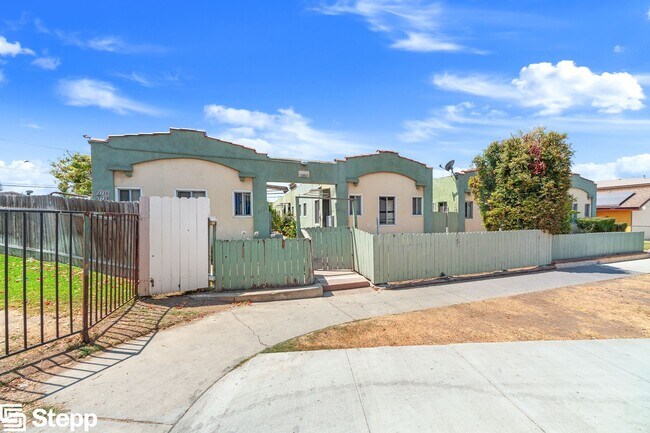 Building Photo - 2652-2728 E 15th Street