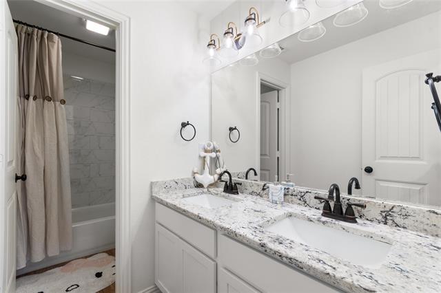 Building Photo - 501 Wichita Trail