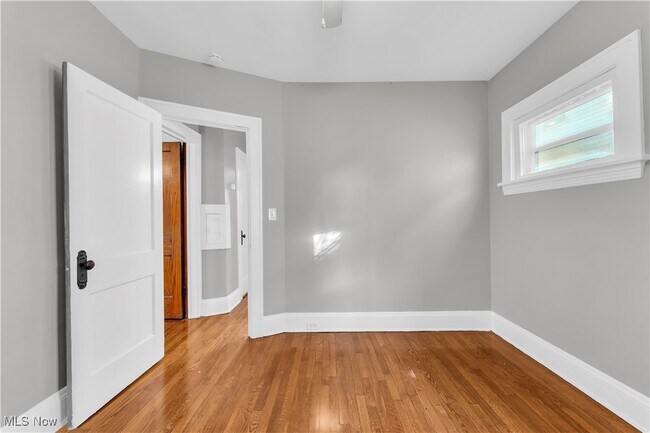 Building Photo - 2101 Elbur Ave