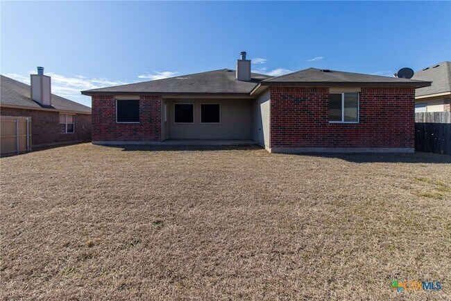 Building Photo - 3803 Lyna Ct