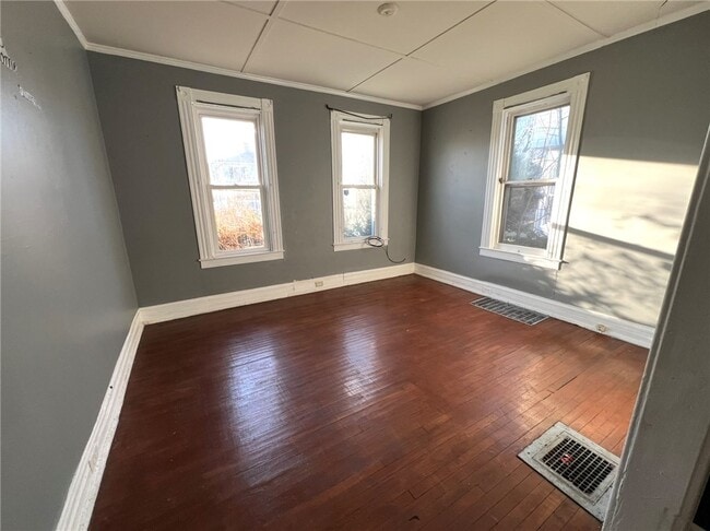 Building Photo - 411 Herrick St