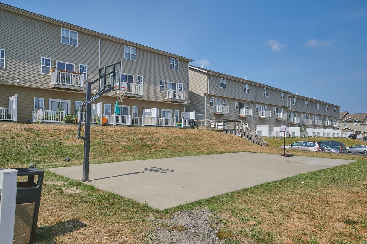 Graycliff Townhomes Morgantown Wv Apartment Finder Graycliff Townhomes Morgantown Wv Apartment Finder
