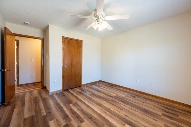 Building Photo - 602A Dorn St