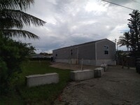 Building Photo - 2725 SE Carroll St