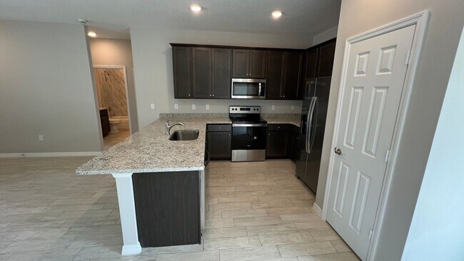 Building Photo - Stunning 3-Bed, 2-Bath Home in Palm Bay!