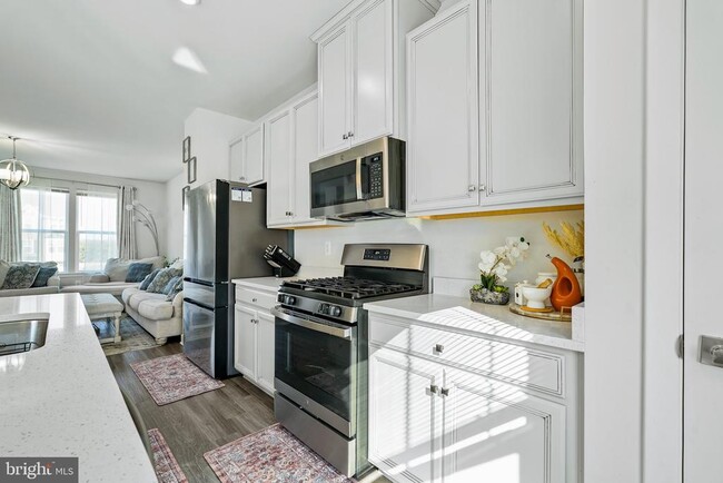 Building Photo - 144 Fletcher Cir