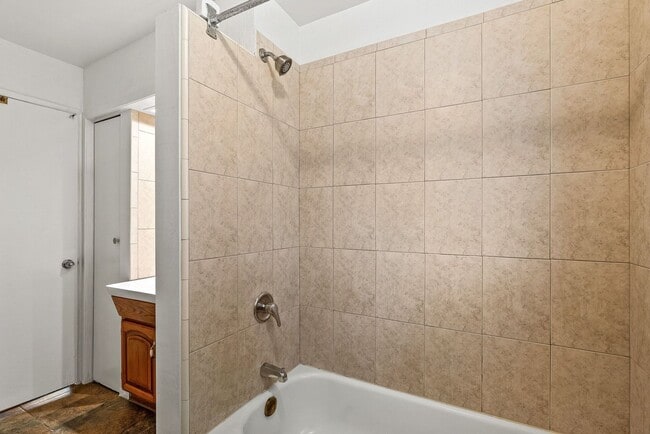 Building Photo - Cozy 2BR/2BA Duplex | Fireplace, Patio & Utilities Included