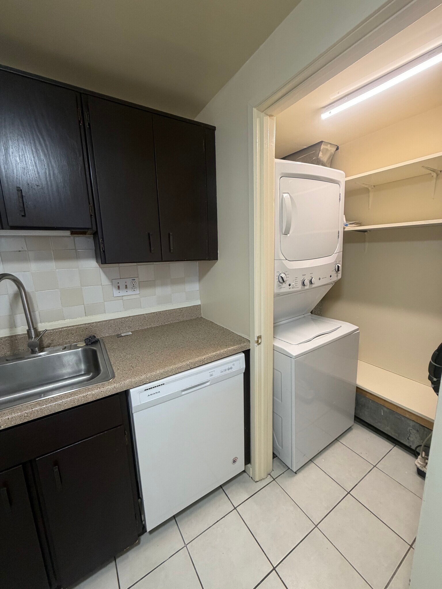 Building Photo - 9709 Docena Dr