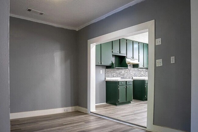 Building Photo - Charming 2-Bedroom Home Near Downtown Augusta