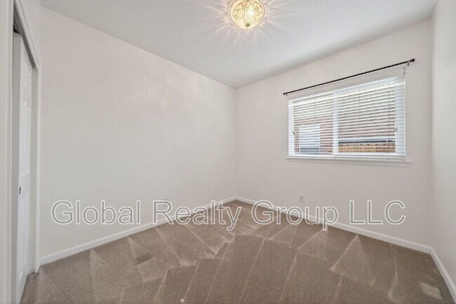 Building Photo - 549 Celtic Ash Run