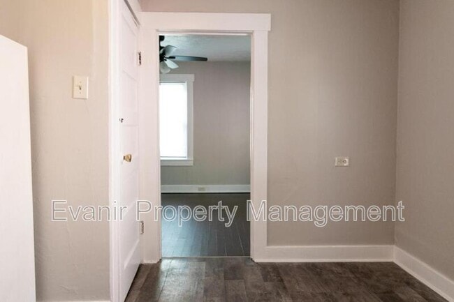 Building Photo - 1532 Bowman Ave