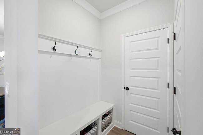 Building Photo - 2700 Westgate Park Dr