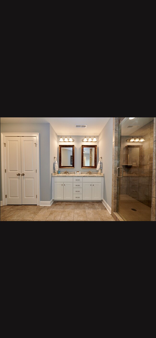 Building Photo - 2525 Celia Ct