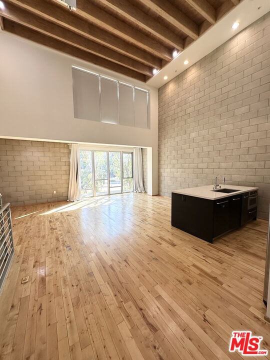 Building Photo - 3450 Cahuenga Blvd