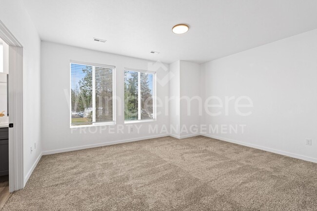 Building Photo - 12805 N Jaydee Ln