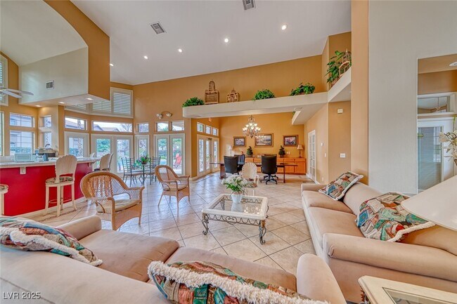 Building Photo - 75 N Valle Verde Dr
