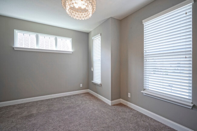 Building Photo - 7228 Broadacre Ct